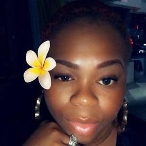 Meet your Posher, Dahlia